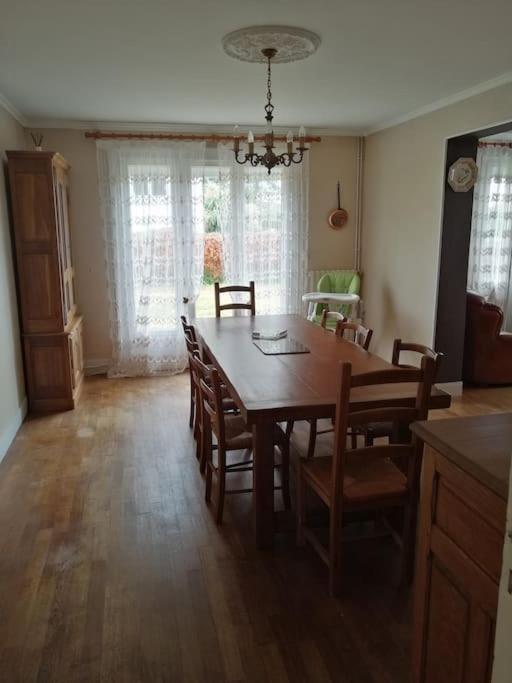 Holiday home Charmant Pavillon Des Annees 70